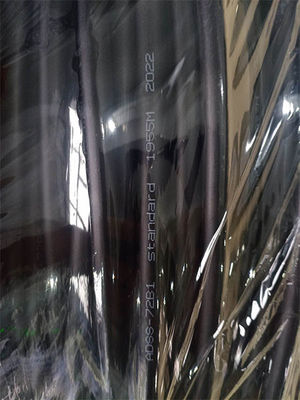 頭上式ADSSのスパン300mの光ファイバケーブル8 12 48 96 144の中心の光ファイバケーブル