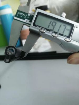 2KM図8自己サポート24中心の光ファイバケーブルの単一モード