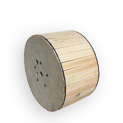 二重ジャケットのアンテナ6は屋外ADSSの光ファイバケーブルの芯を取る