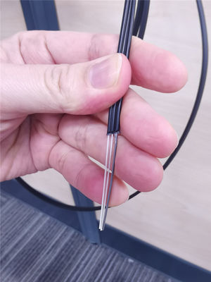 ネットワーキングFTTHの光学ドロップ・ケーブルの単一モードG657a 1/2/4の中心