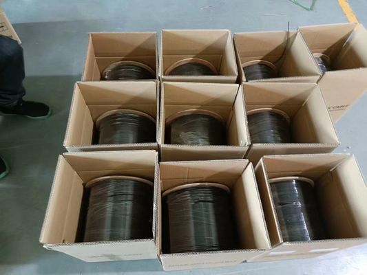 家のインターネットFTTHの繊維光学のドロップ・ケーブルGJXCHは色をカスタマイズした